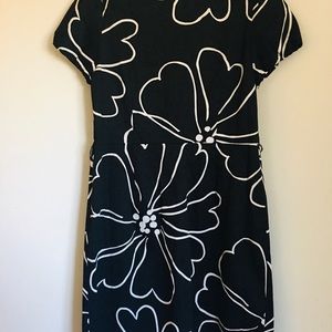 Ann Taylor white on black short sleeve dress
